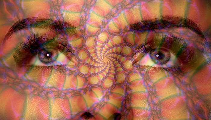 seeing a kaleidoscope in eye